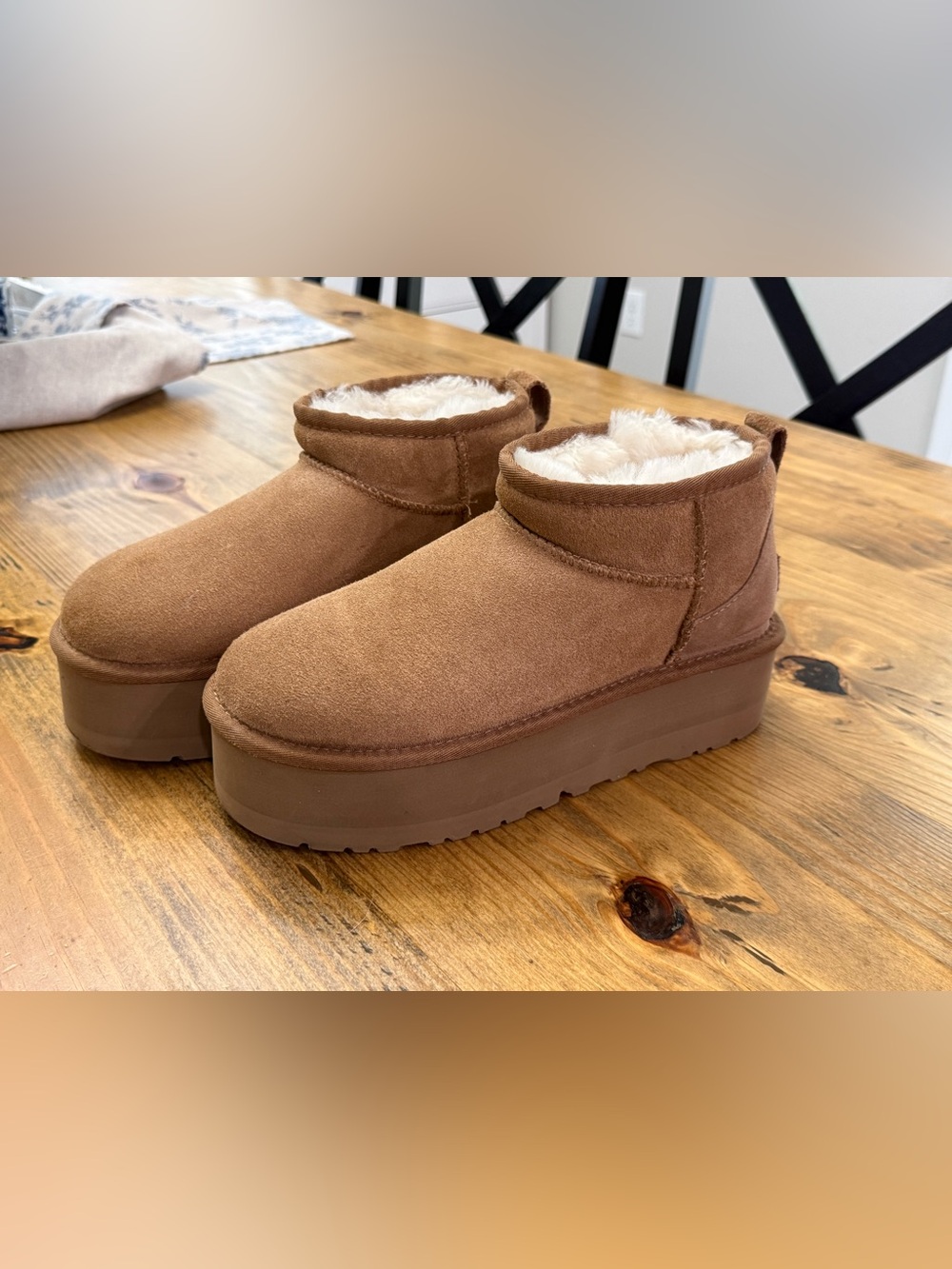 UGG Women's Classic Ultra Mini Platform Boots in Chestnut